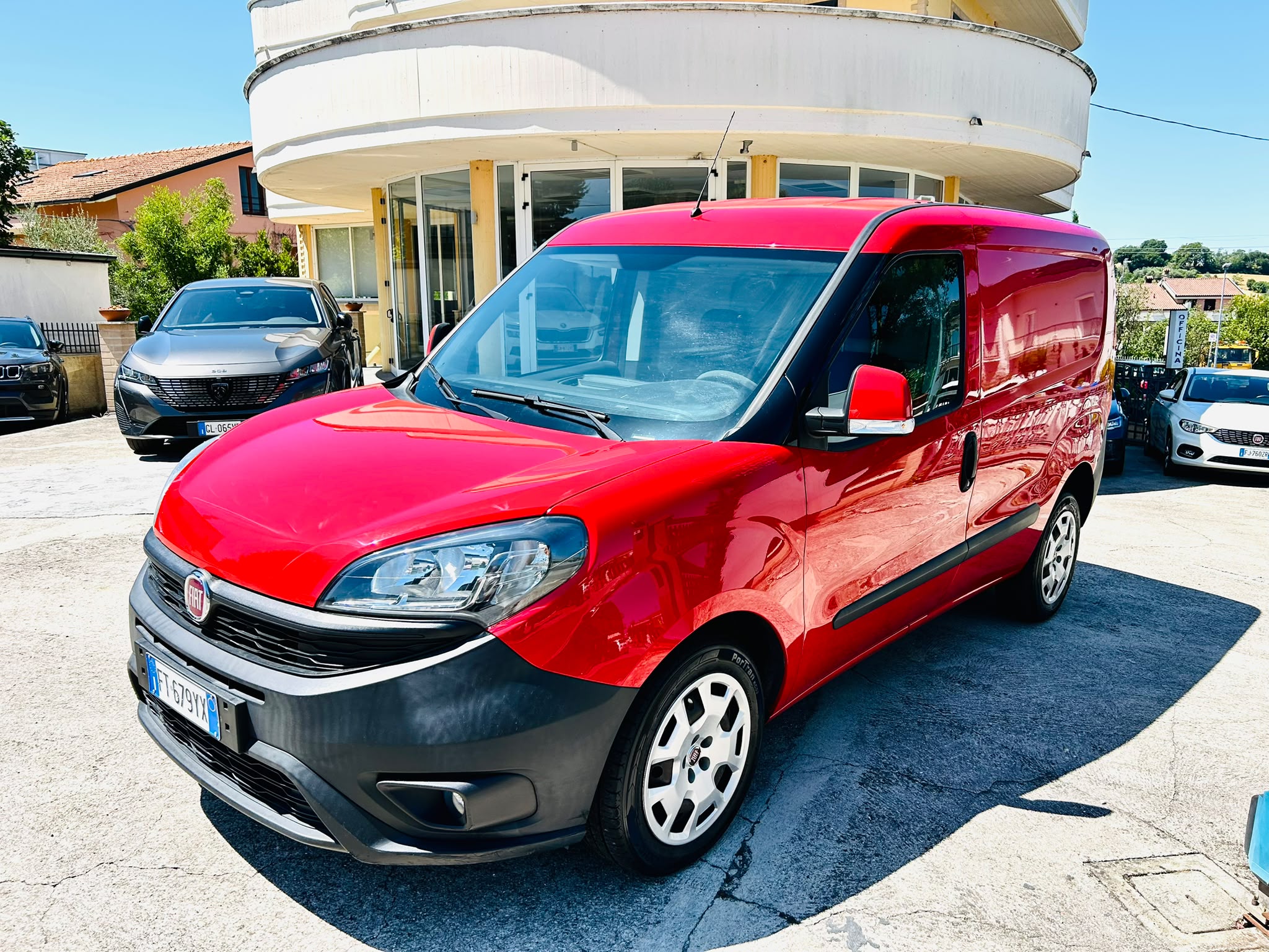 
								Fiat Doblò full									