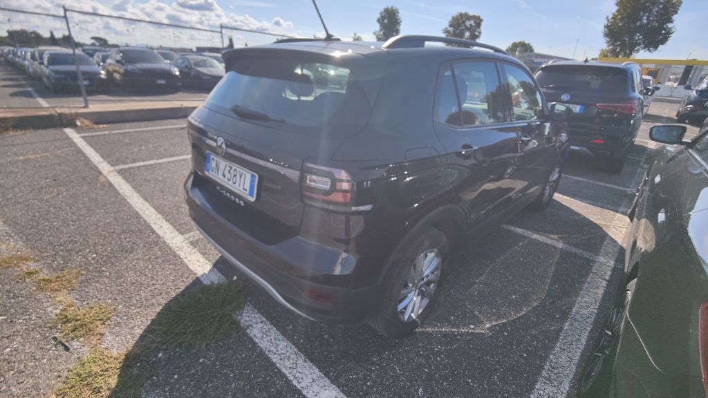 
								Volk. T-Cross full									