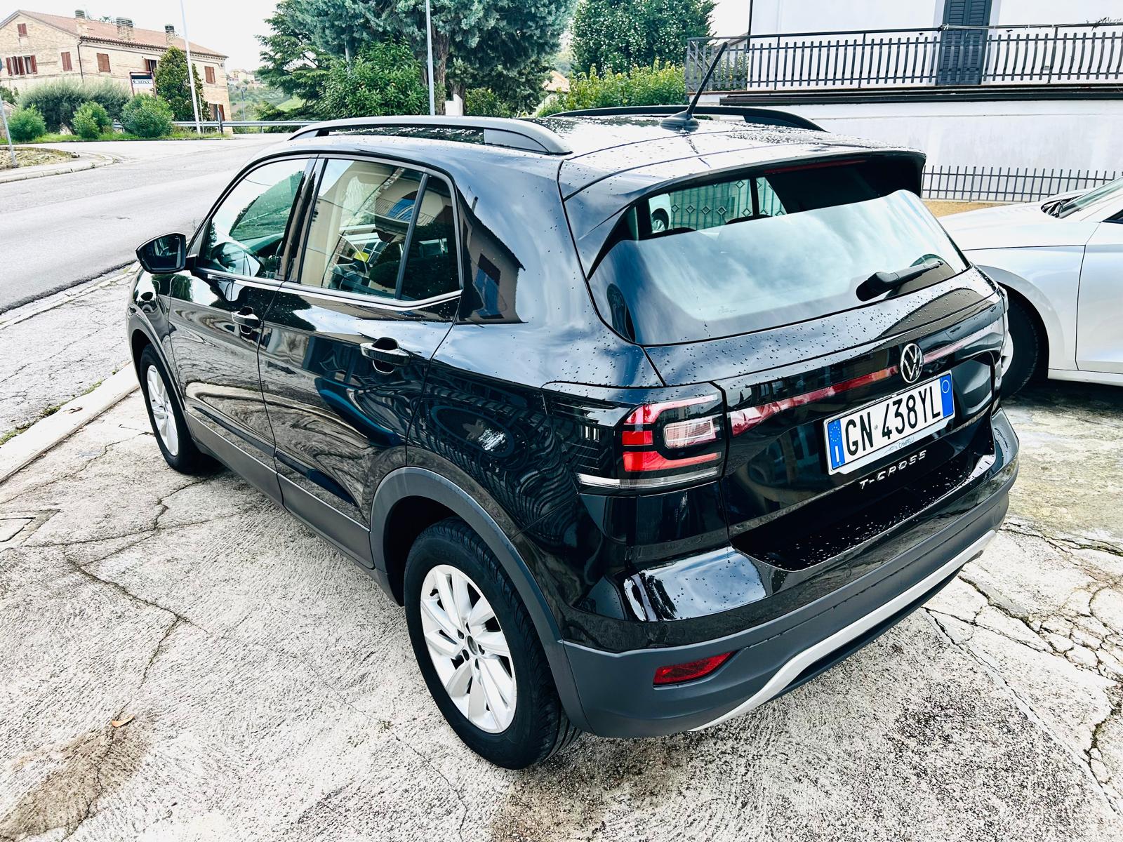 
								Volk. T-Cross full									