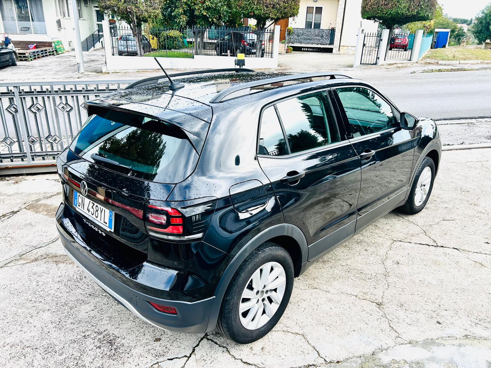 
								Volk. T-Cross full									