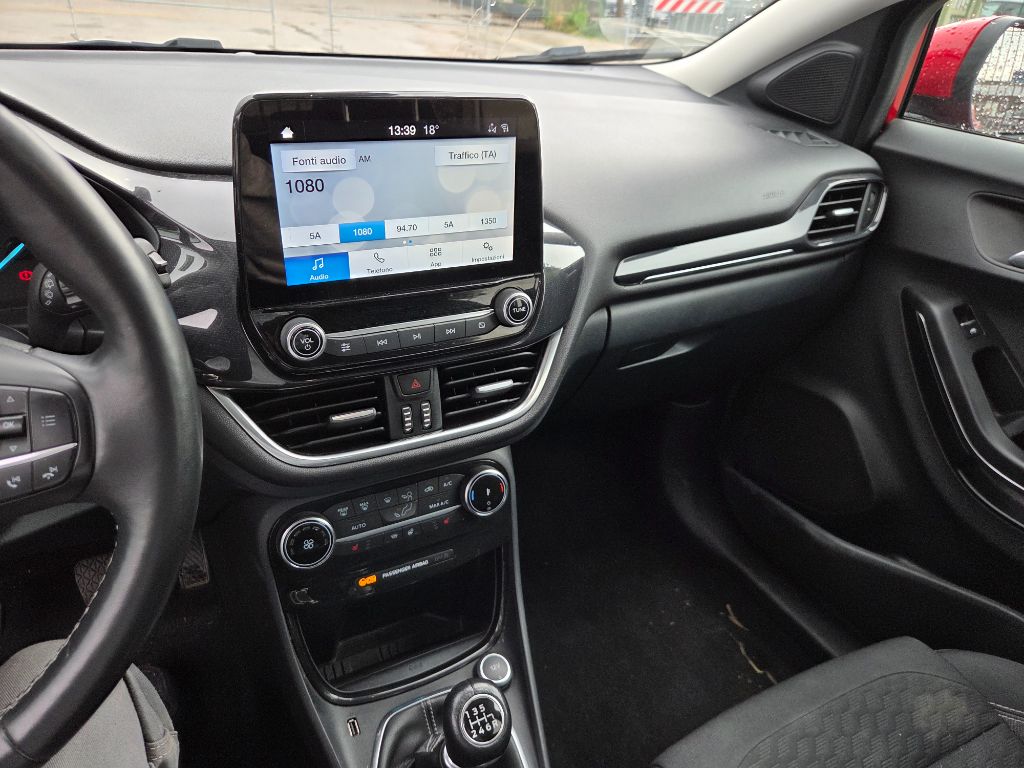 
								Ford Puma full									