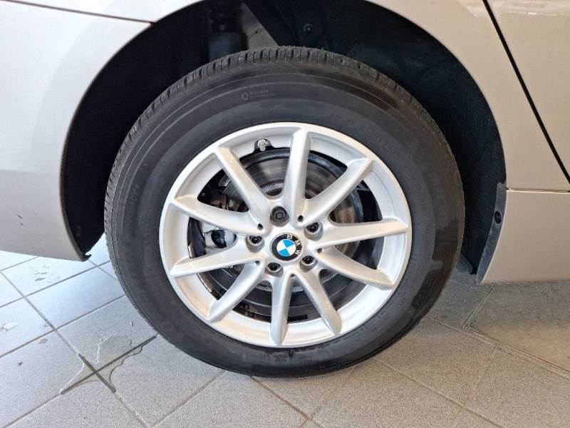 
								Bmw 216D 7posti full									