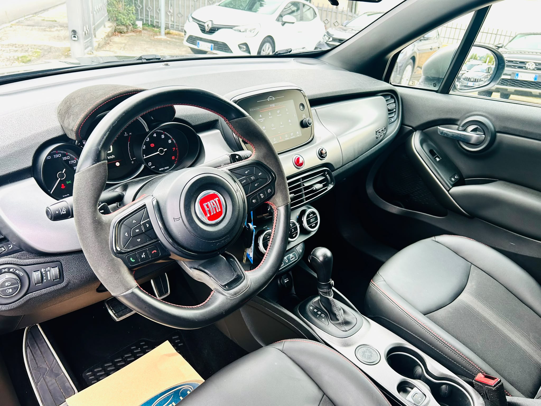 
								Fiat 500X full									