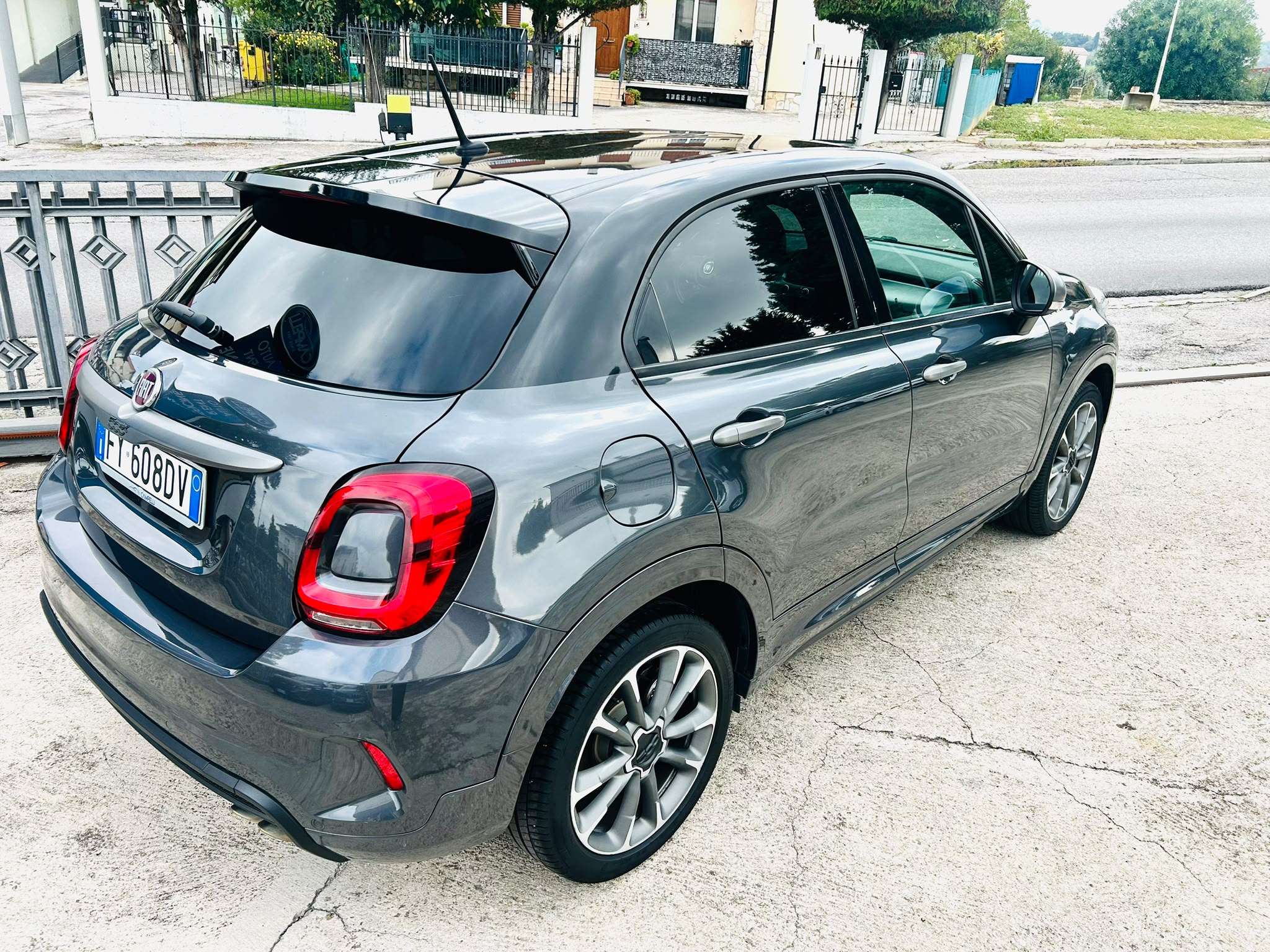 
								Fiat 500X full									