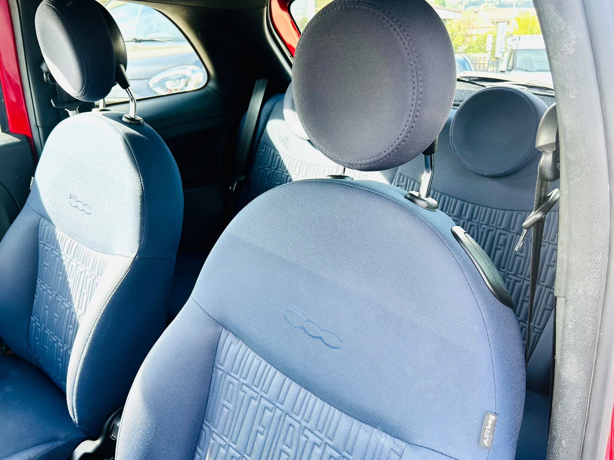 
								Fiat 500 full									