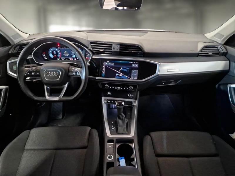 
								Audi Q3 Sportback full									