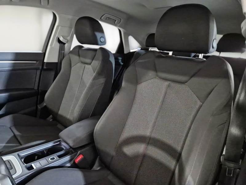
								Audi Q3 Sportback full									