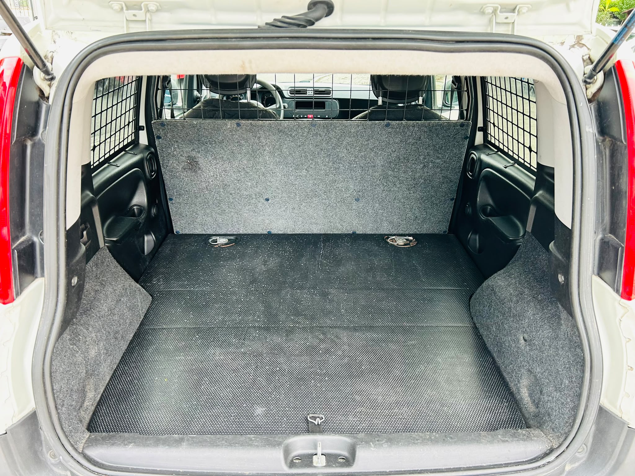 
								Fiat Panda Van full									