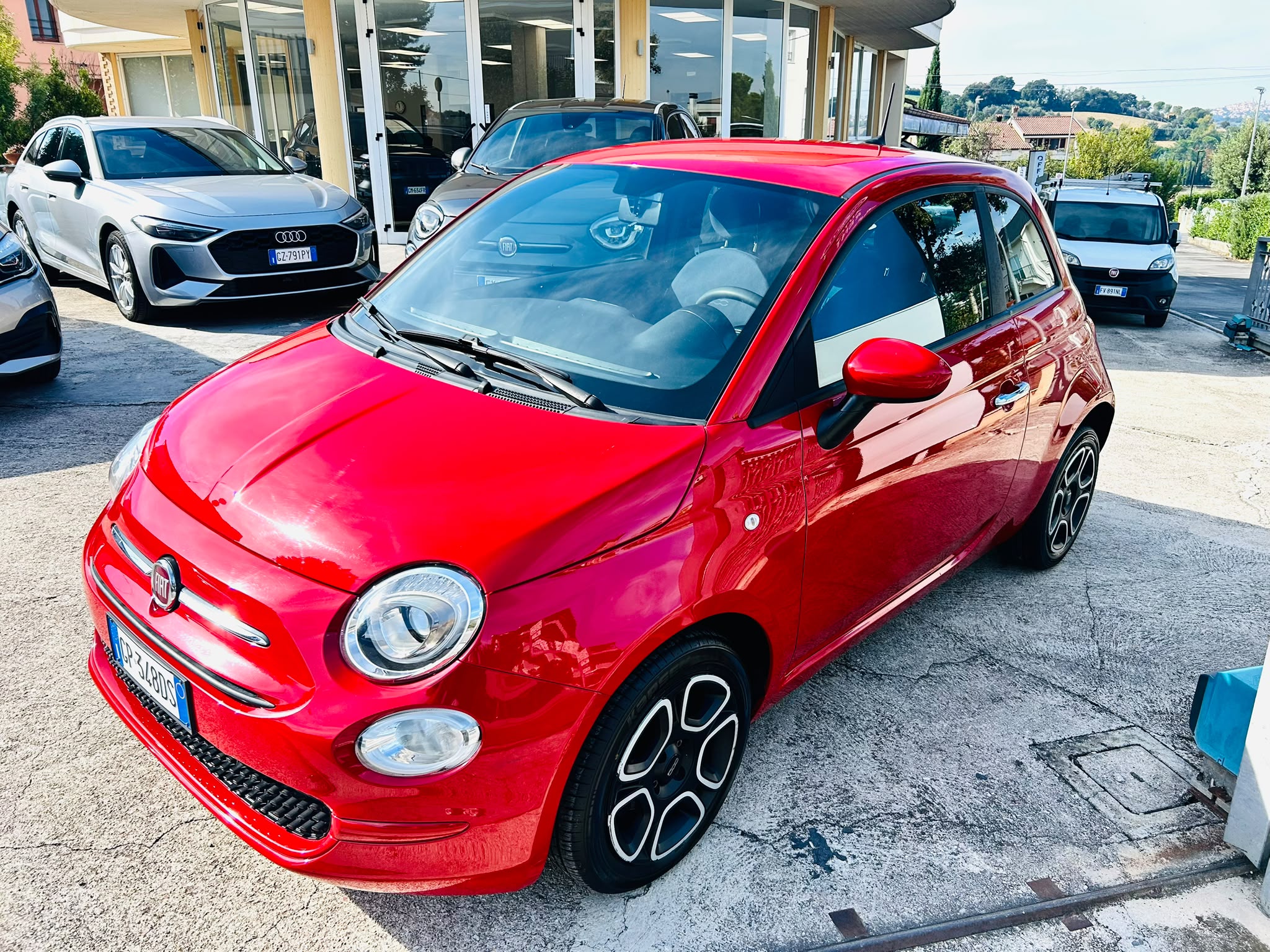 
								Fiat 500 full									